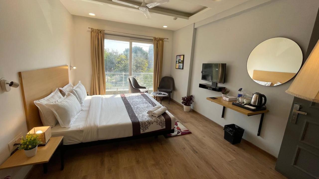 Saltstayz Express - Medicity Near Medanta Hospital Gurgaon Bagian luar foto