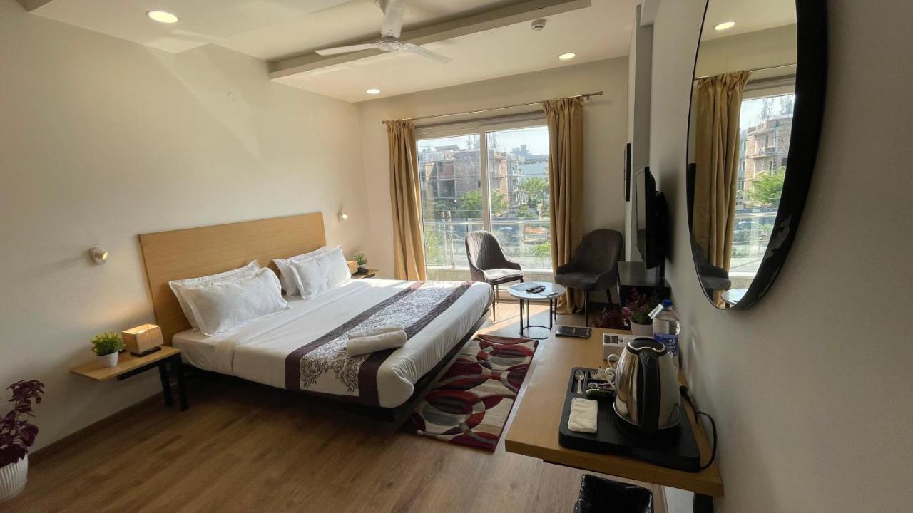 Saltstayz Express - Medicity Near Medanta Hospital Gurgaon Bagian luar foto